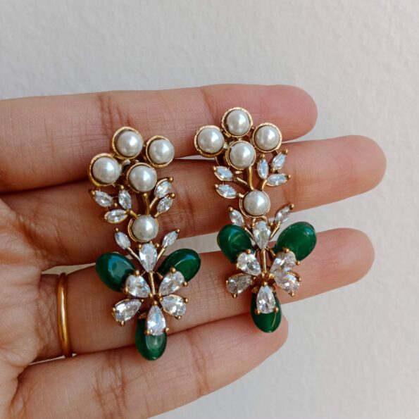 Gorgeous Victorian Green Bead Neckset