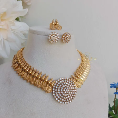 Royal Kasumala with AD Pendant