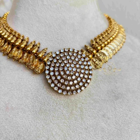 Royal Kasumala with AD Pendant