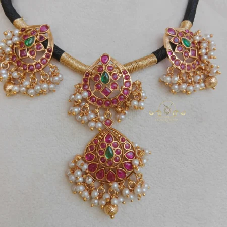 Kemp Stone Black Thread Set