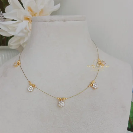 Invisible Chain with Diamond Drops