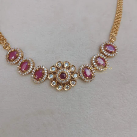 Flower and Oval Neckset