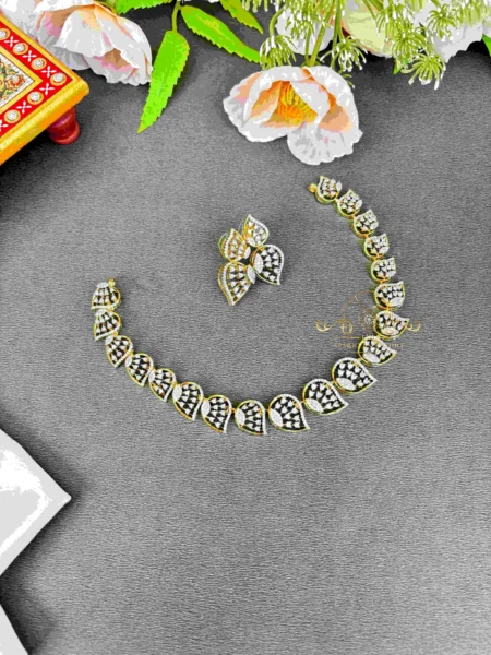 Trendy Diamond Replica Set