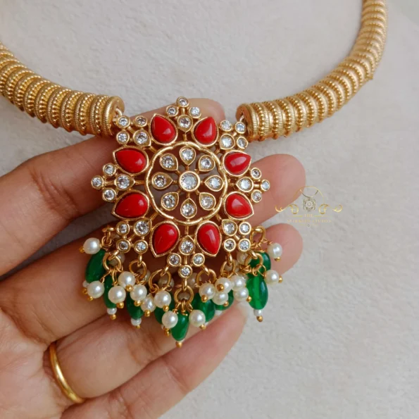 Coral Antique Hasli