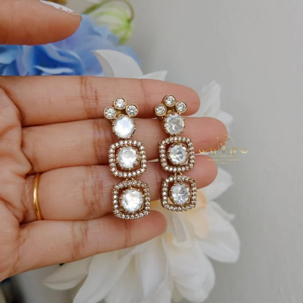 Sparkling Single Row Massonite Neckset