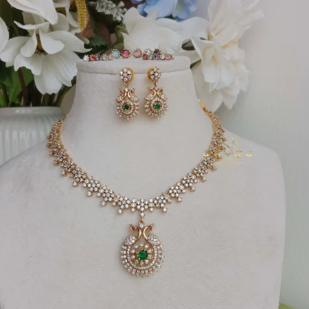 Pretty Color Changing Peacock AD Neckset
