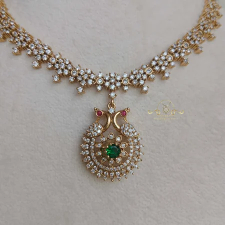 Pretty Color Changing Peacock AD Neckset