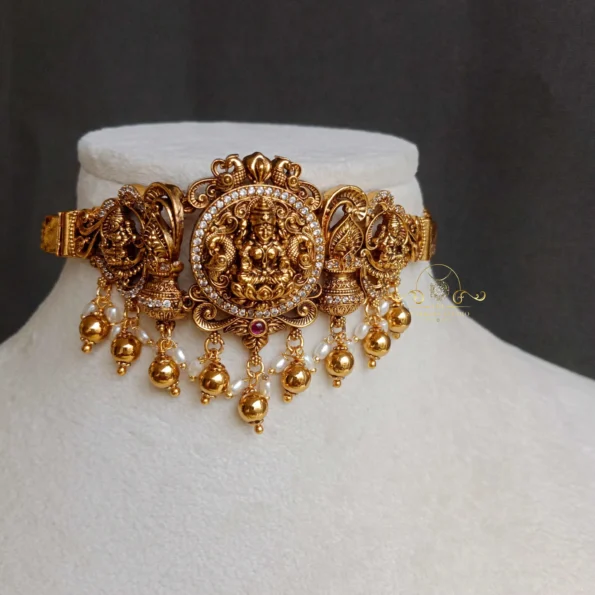 Intricately Designed Choker/Bajuband