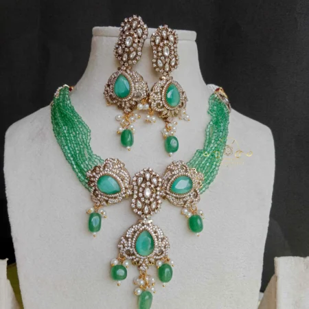 Mesmerising Green Beads Victorian Choker