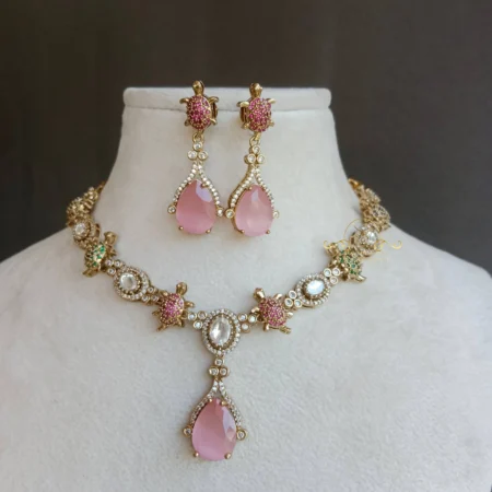 Pretty Pink Turtle Victorian Neckset