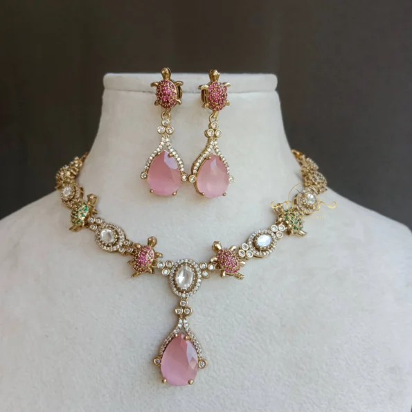 Pretty Pink Turtle Victorian Neckset