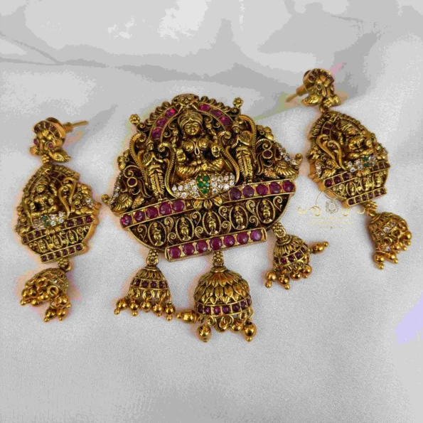 Goddess Lakshmi with Kemp Stone Antique Pendant