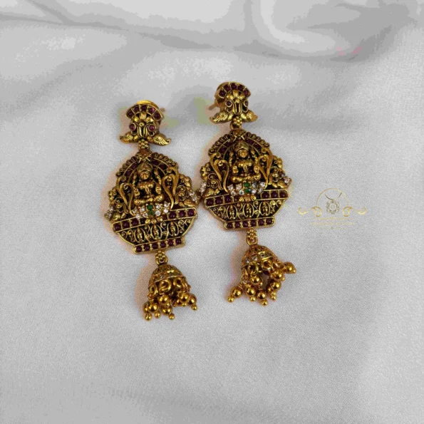 Goddess Lakshmi with Kemp Stone Antique Pendant