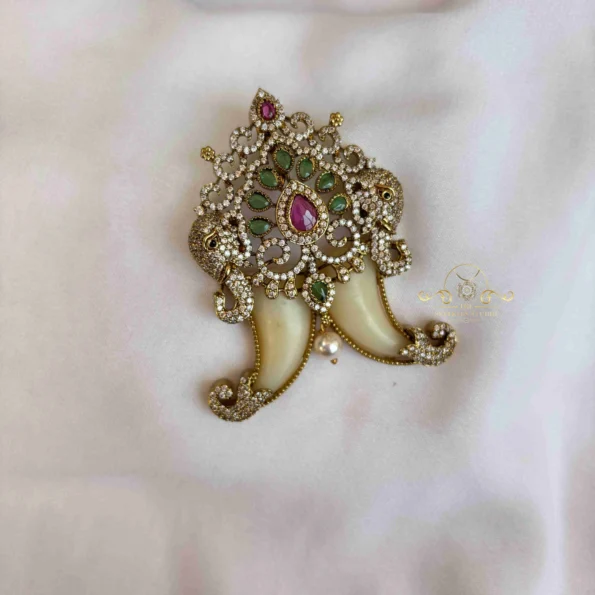 Pretty Elephant Victorian Tigers Nail Pendant