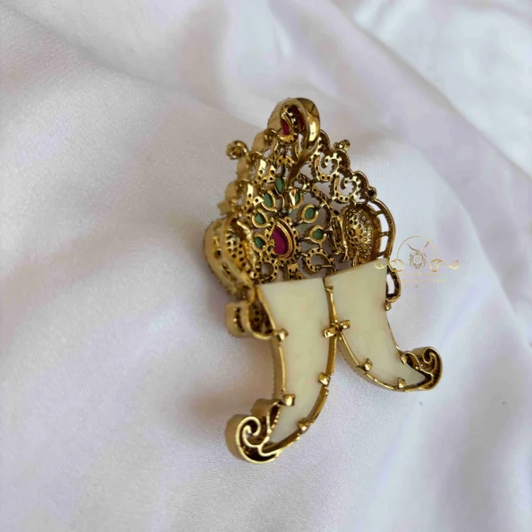 Pretty Elephant Victorian Tigers Nail Pendant