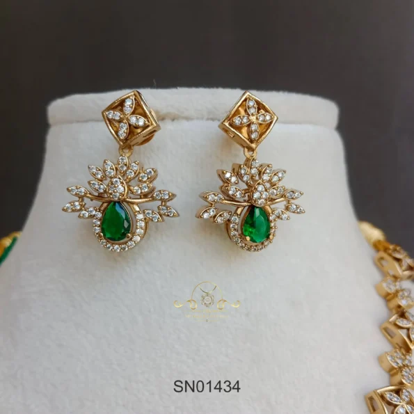 Cute Ad Set with Emerals Drop