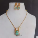 Cute Dual Elephant Chain Pendant Set