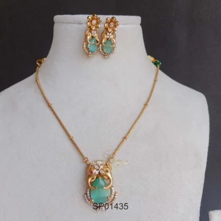 Cute Dual Elephant Chain Pendant Set