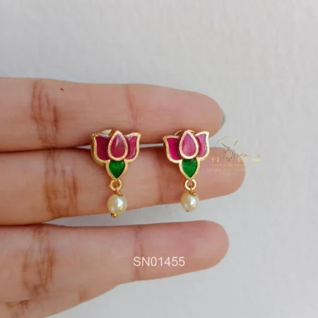 Pretty Lotus Drop Neckset