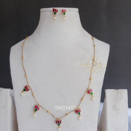 Pretty Lotus Drop Neckset