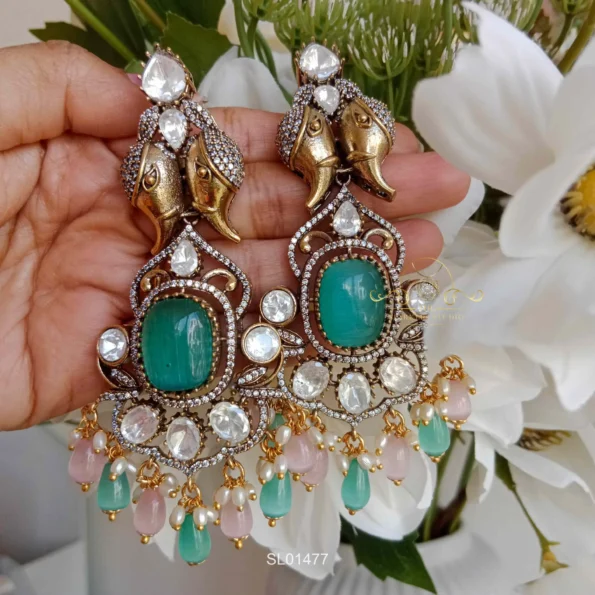 Royal and Grand Massonite Victorian Necklace