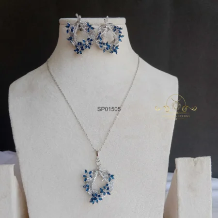 Ethnic AD and Sapphire Pendant Set with Chain