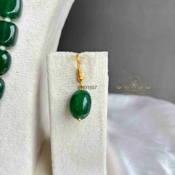 Emerald Bead Neckset