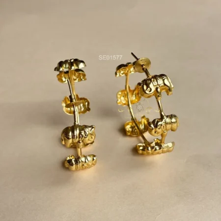 Cute Elephant Earrings in Ring Pattern