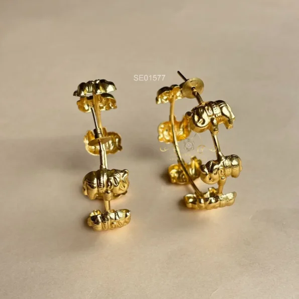 Cute Elephant Earrings in Ring Pattern