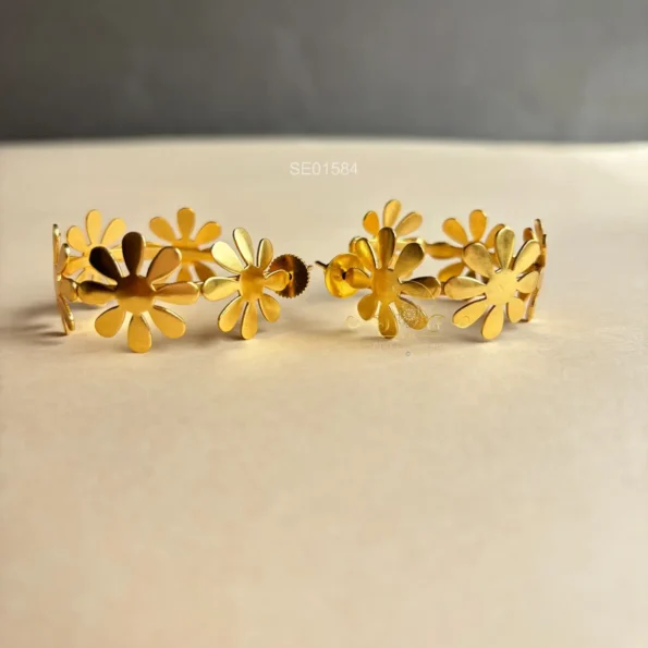 Gold Flower Ring Earrings