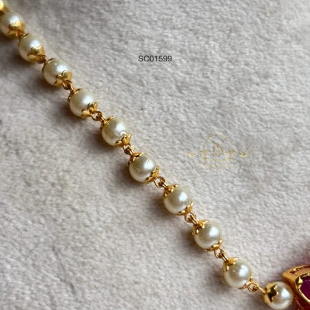 Pearl Chain with Kemp Stone Flower