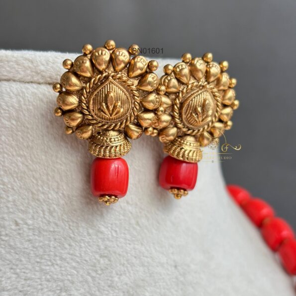Preety Coral and Antique Beads Mala