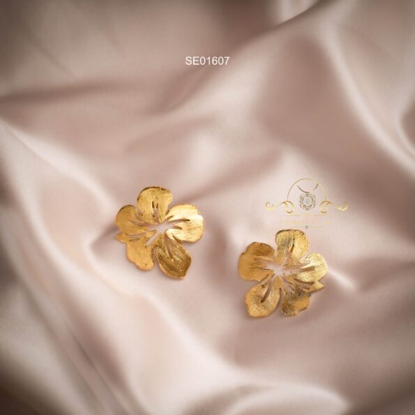 Trendy Big Flower Earrings