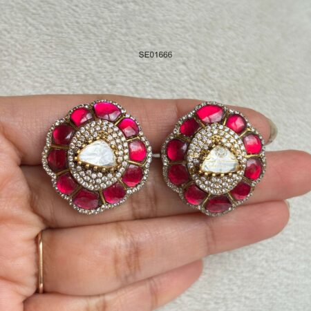 Jadau Victorian Massonite Stud