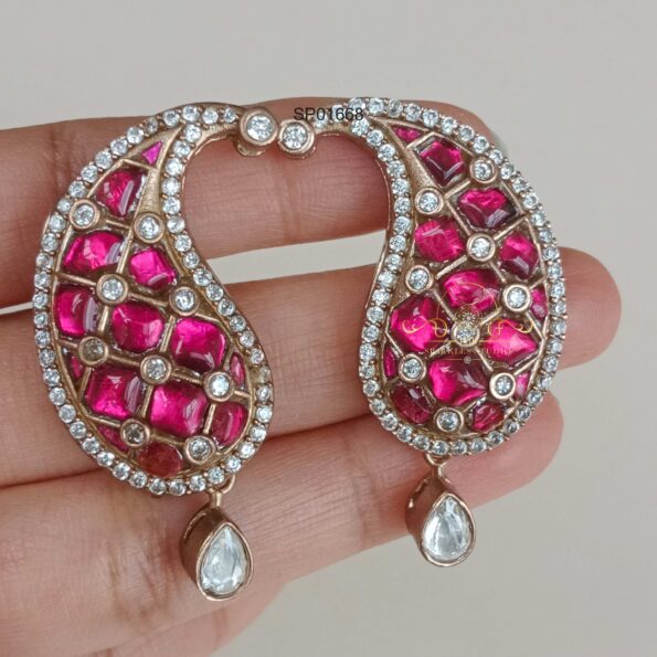 Mango Jadau Victorian Pendant