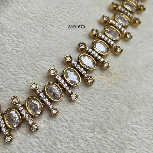 Oval Uncuts with Emerald Stone Necklace