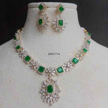 Square and Flower AD Emerald Necklace Set