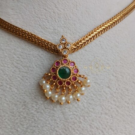 Traditional Pendant Chain Necklace