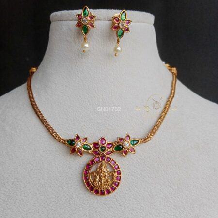 Godess Lakshmi Kemp Pendant Necklace