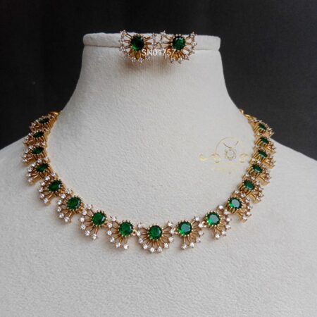 Round Emerald AD Necklace