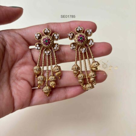 Antique Stud with Small Jhumkis