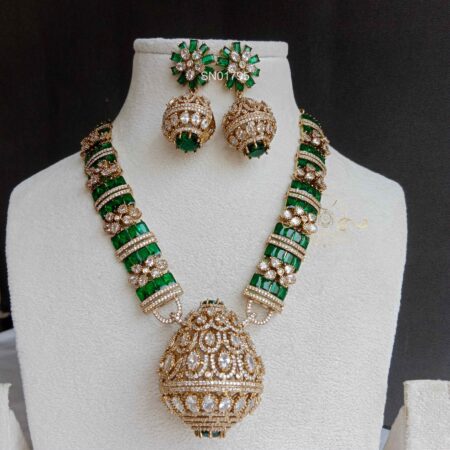 Emerald Victorian Necklace