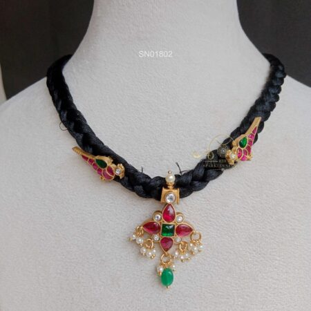 Jadau Black Thread Necklace