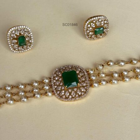 Three Line Pearl Emerald Choker