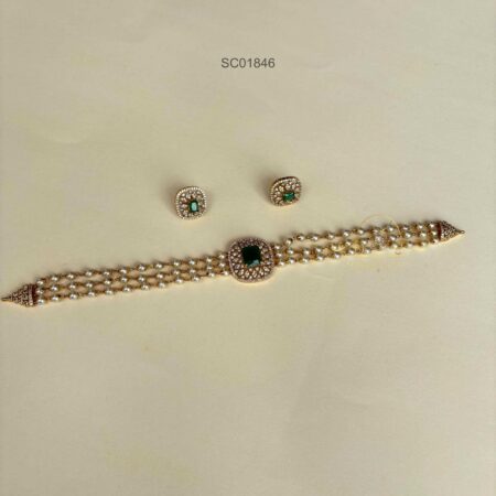 Three Line Pearl Emerald Choker