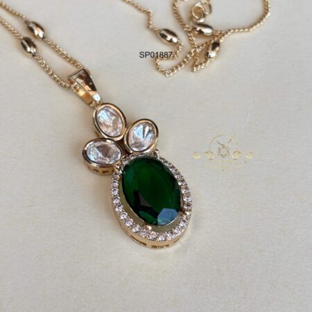 Emerald Massonite Chain Pendant Set
