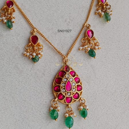 Jadau Pendant Necklace