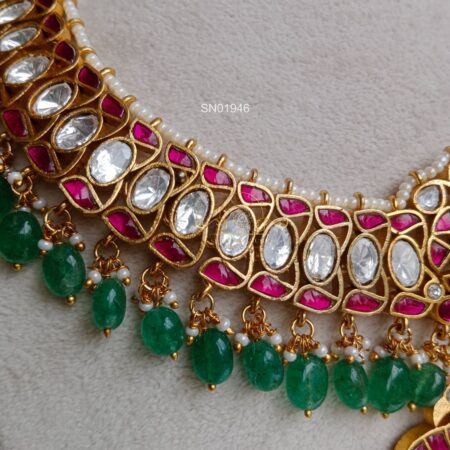 Grand Jadau Massonite Necklace