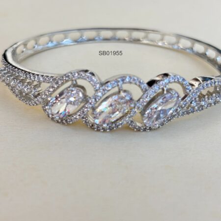 Dazzling AD Bracelet