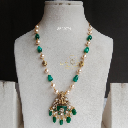 Goddess Lakshmi Bead and Pendant Mala